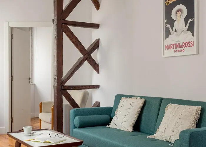 ALTIDO Vintage 2BR Apt in Chiado, nearby Rossio train station